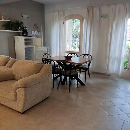 Holiday Home With Free Parking By The Beach Brela Exterior photo